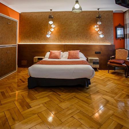 Hostal Rodas Пампона Екстериор снимка
