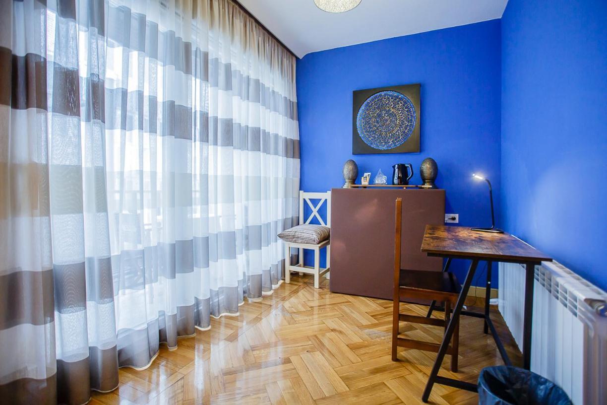 Hostal Rodas Пампона Екстериор снимка