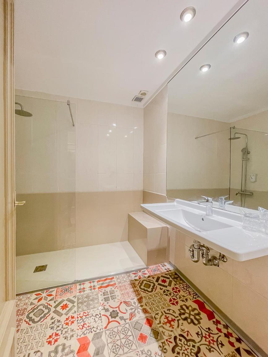 Hostal Rodas Пампона Екстериор снимка