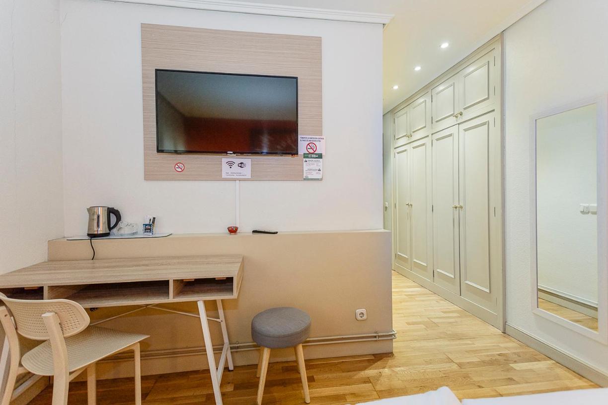 Hostal Rodas Пампона Екстериор снимка